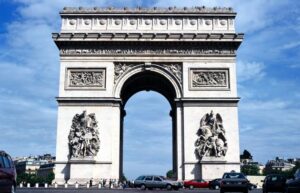 Arc de Triomphe (Paris) : FAQ pour vos vacances et voyages