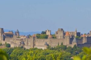 Cité médiévale (Carcassonne) : FAQ pour vos vacances et voyages