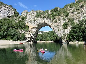 Les gorges de l'Ardèche : FAQ pour vos vacances et voyages